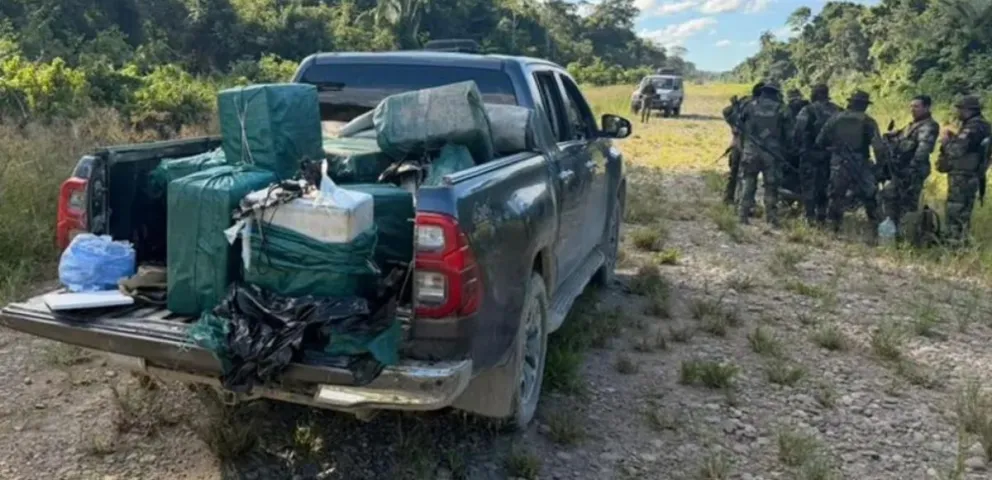 Efectivos de Umopar durante un operativo en Villa Tunari, donde fueron atacados a tiros por presuntos narcotraficantes, según informó el zar antidrogas. Foto: Unitel