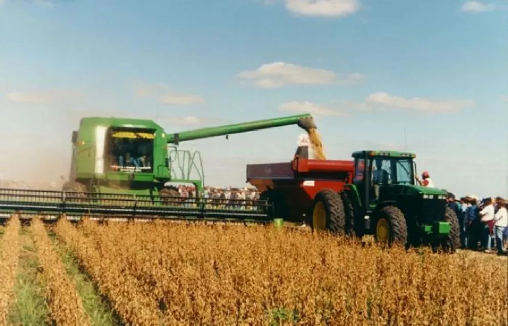 Maquinaria en plena cosecha agrícola. Foto: RRSS