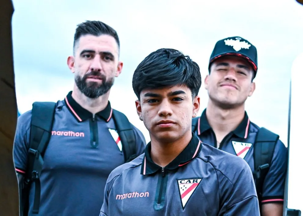 Jugadores del club Millonario previo a su viaje a Brasil. Foto: Club Always Ready.