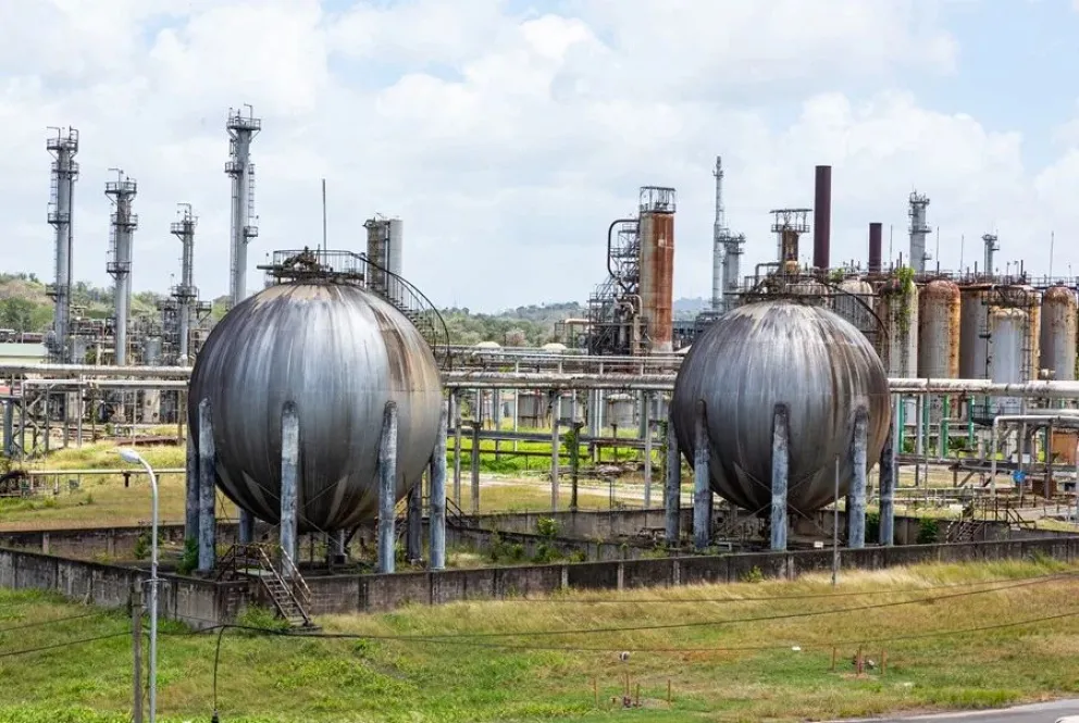 Una refinería en una imagen de archivo. Foto: EFE