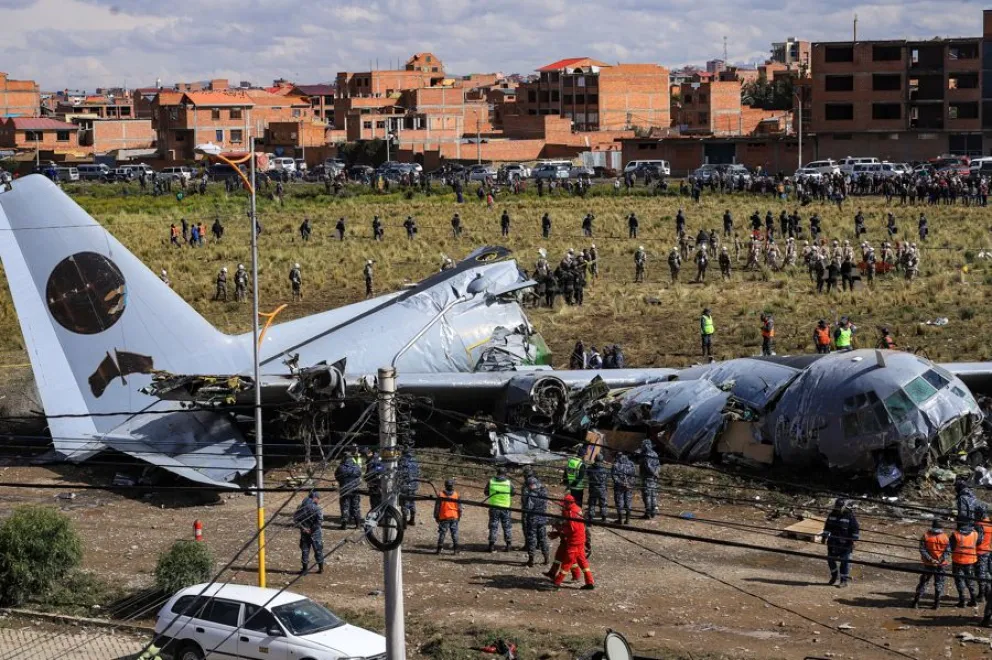 La tripulación realizó un adecuado procedimiento de evacuación de emergencia en tierra, cortando mecánica y eléctricamente el combustible y fluidos para evitar una explosión, según la investigación. Foto: ABI.