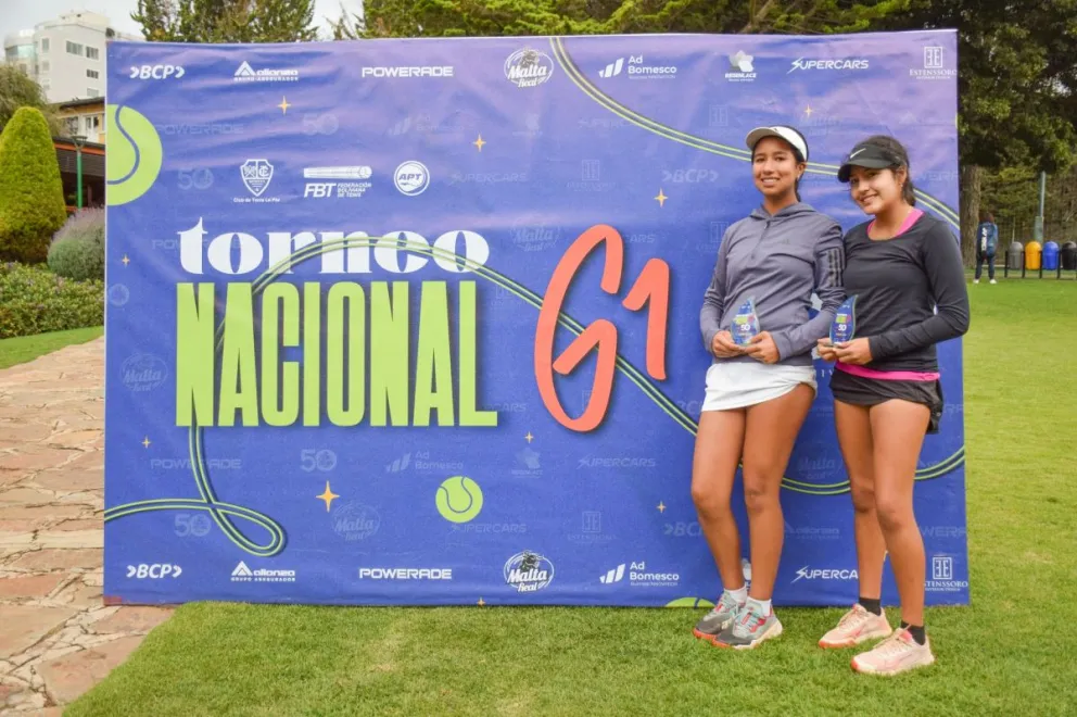Alexa García y Carolina Vaca, las campeonas de dobles damas Sub-16. Foto: CTLP.