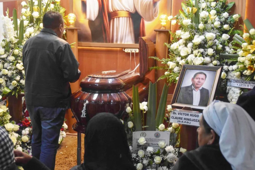 El velorio del magistrado Víctor Hugo Claure. Foto: Detrás de la verdad