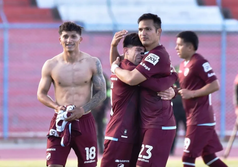 El festejo de los bolivaristas luego del segundo gol. Foto: Agencia Marka Registrada