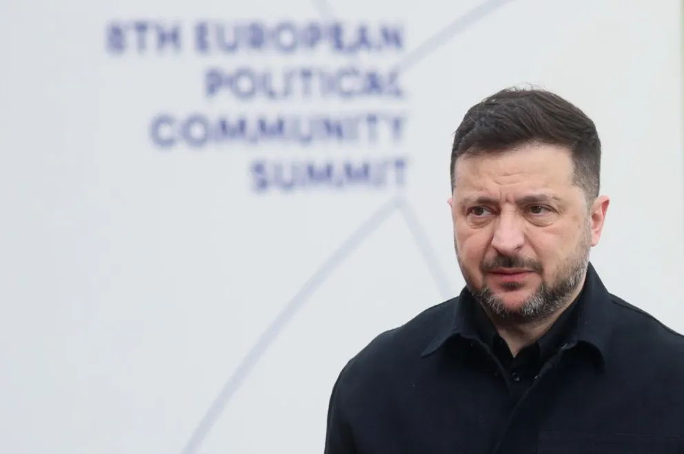 El presidente de Ucrania, Volodímir Zelenski, llega a la ceremonia de bienvenida a la Cumbre de la Comunidad Política Europea, en el Complejo Karen Demirchián de Ereván, Armenia, el 4 de mayo de 2026. Foto: EFE 