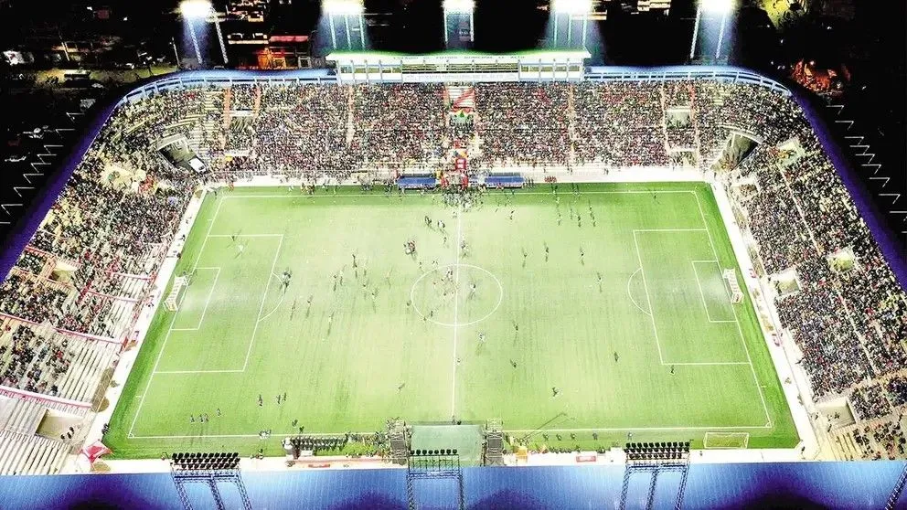 Vista panorámica del estadio Municipal de El Alto. Foto: APG