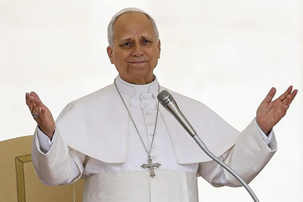 El papa León XIV preside su audiencia general semanal en la Plaza de San Pedro, Ciudad del Vaticano, el 6 de mayo de 2026. Foto: EFE