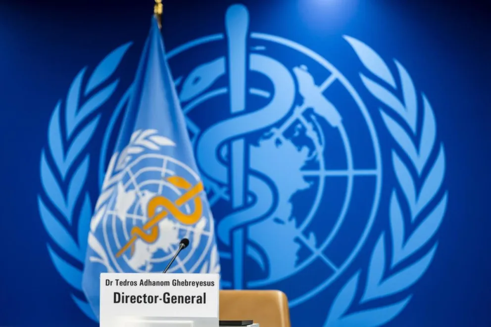 La placa de identificación de Tedros Adhanom Ghebreyesus, director general de la Organización Mundial de la Salud (OMS). Foto: EFE  