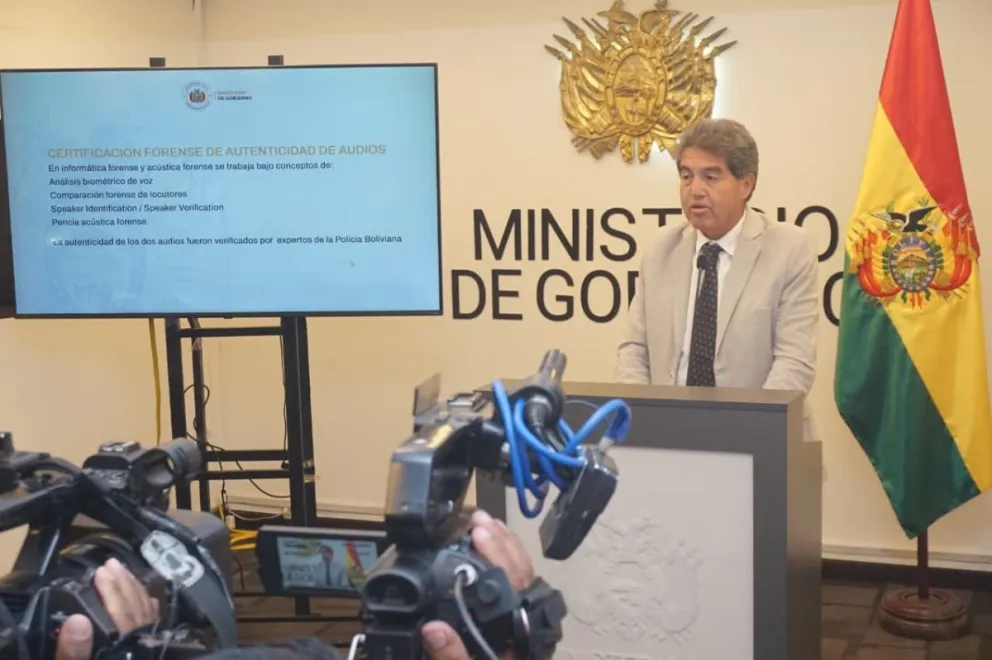 El viceministro de Régimen Interior, Hernán Paredes, informó que el expresidente Evo Morales se encuentra detrás de las protestas, que tienen el propósito de derrocar al presidente, Rodrigo Paz. Foto: APG