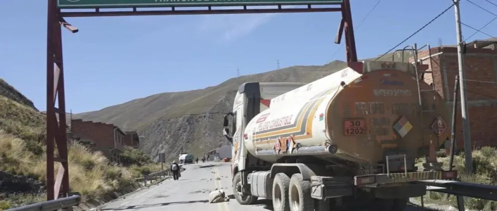 Bloqueos de carreteras en el departamento de La Paz. Foto APG