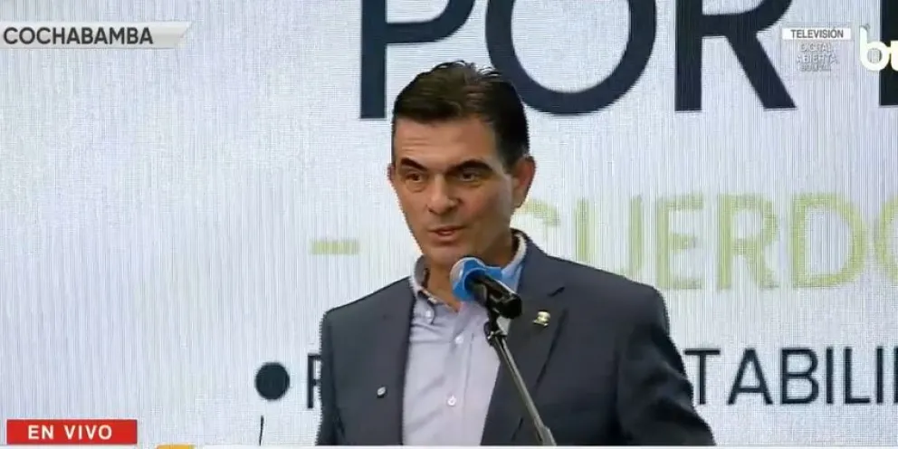 El presidente, Rodrigo Paz, en la inauguración del Encuentro Nacional, en Cochabamba. Foto Captura de pantalla
