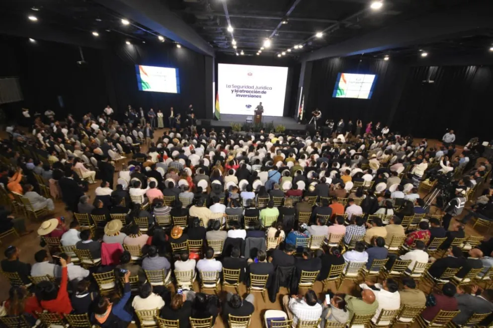 Los gobernadores que participaron en el Encuentro por el País hicieron escuchar sus demandas y propuestas para que el país pueda salir de la crisis. Foto APG