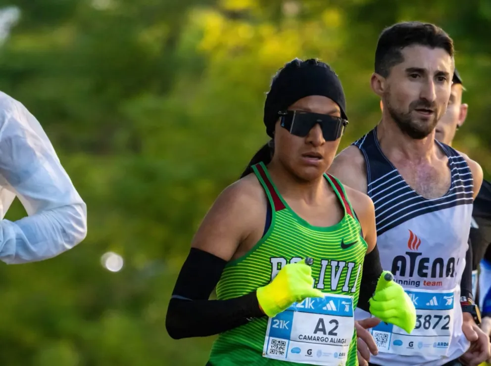 Camargo durante la Media Maratón de Rosario. Foto: Estoy Corriendo.