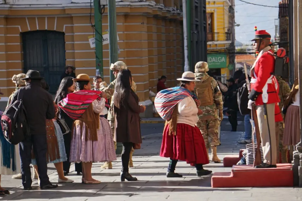Autoridades del departamento de La Paz y sectores asistieron a reunión con el Gobierno, este lunes. Foto: APG 