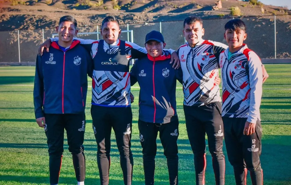 Parte del plantel potosino en una anterior práctica. Foto: Nacional Potosí.