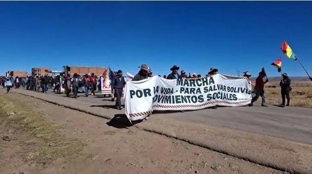La marcha del frente Evo Pueblo llega este sábado hasta Ayo Ayo. Foto: Captura de pantalla de RKC