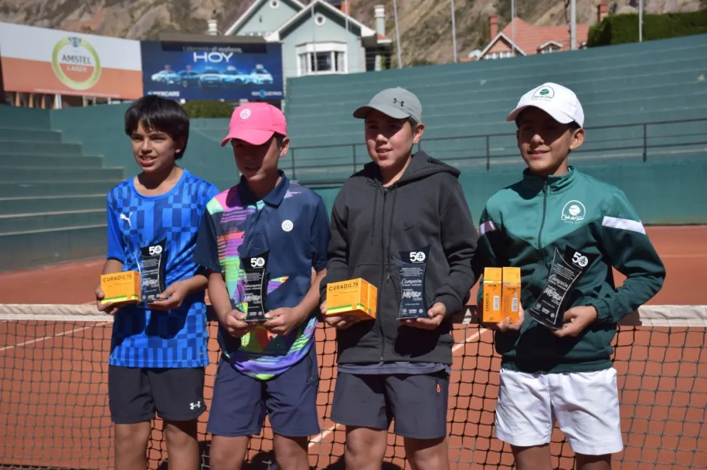 La premiación masculina del torneo. Foto: CTLP.