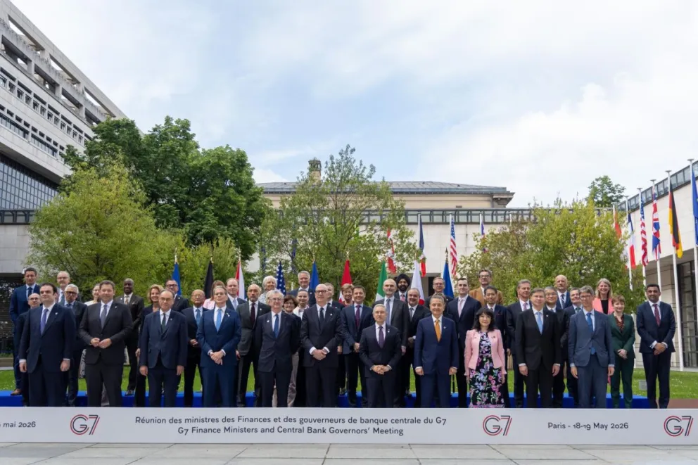 Grupo de los ministros de Finanzas del G7 y de los gobernadores de sus bancos centrales en la reunión de París. Foto: EFE