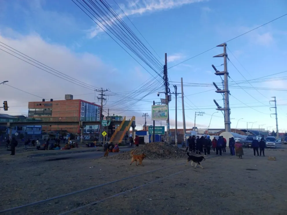Bloqueo en la zona de Senkata, en El Alto. Foto: RKC