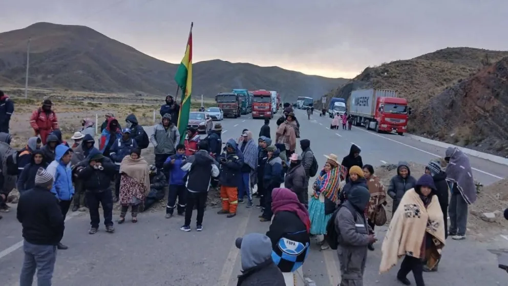Los puntos de bloqueos persisten en seis departamentos del país. Foto: ABC