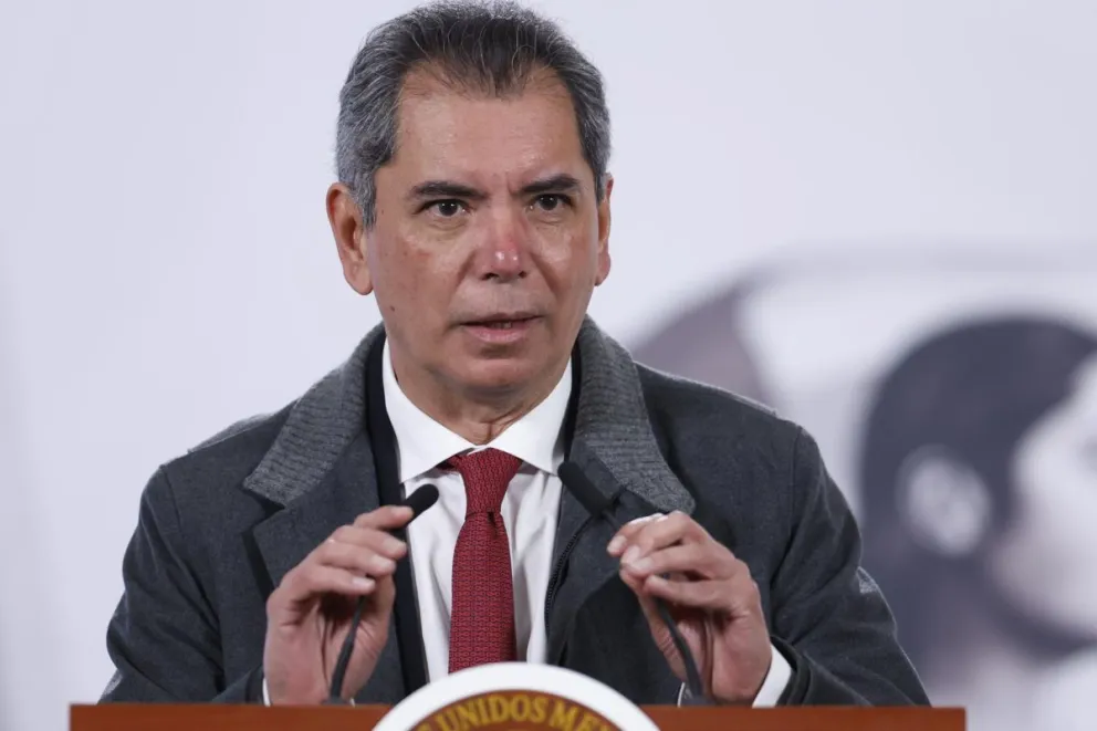 Imagen de archivo del secretario de Hacienda y Crédito Público, Edgar Amador, hablando durante una rueda de prensa en Palacio Nacional de Ciudad de México (México). Foto: EFE