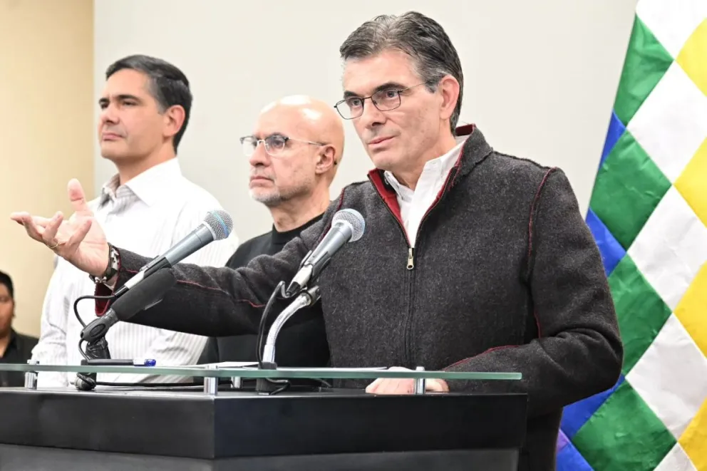 El presidente Rodrigo Paz en conferencia de prensa. Foto tomada de la cuenta en RRSS del presidente Rodrigo Paz