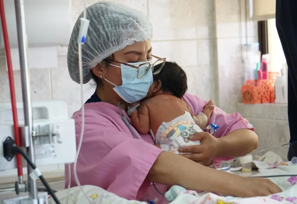 El Hospital del Niño exhortó a las autoridades competentes a garantizar el libre tránsito de oxígeno medicinal, medicamentos e insumos hospitalarios. Foto: APG