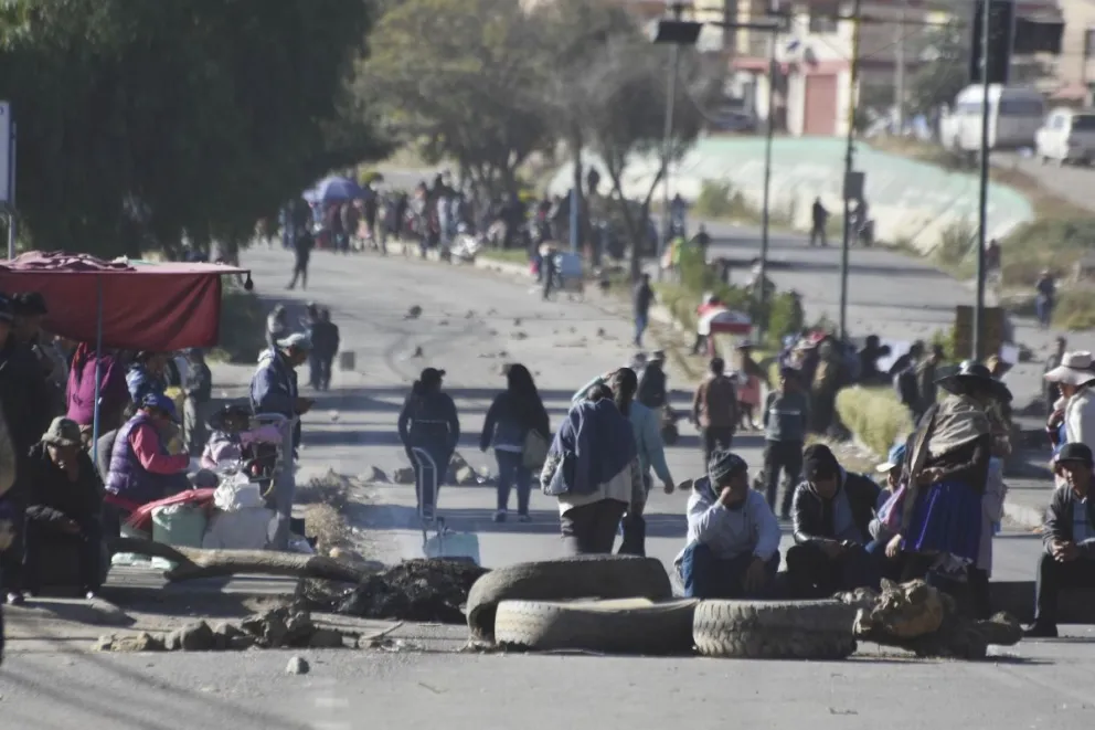 Un bloqueo en Huayllani, Cochabamba. Foto: APG