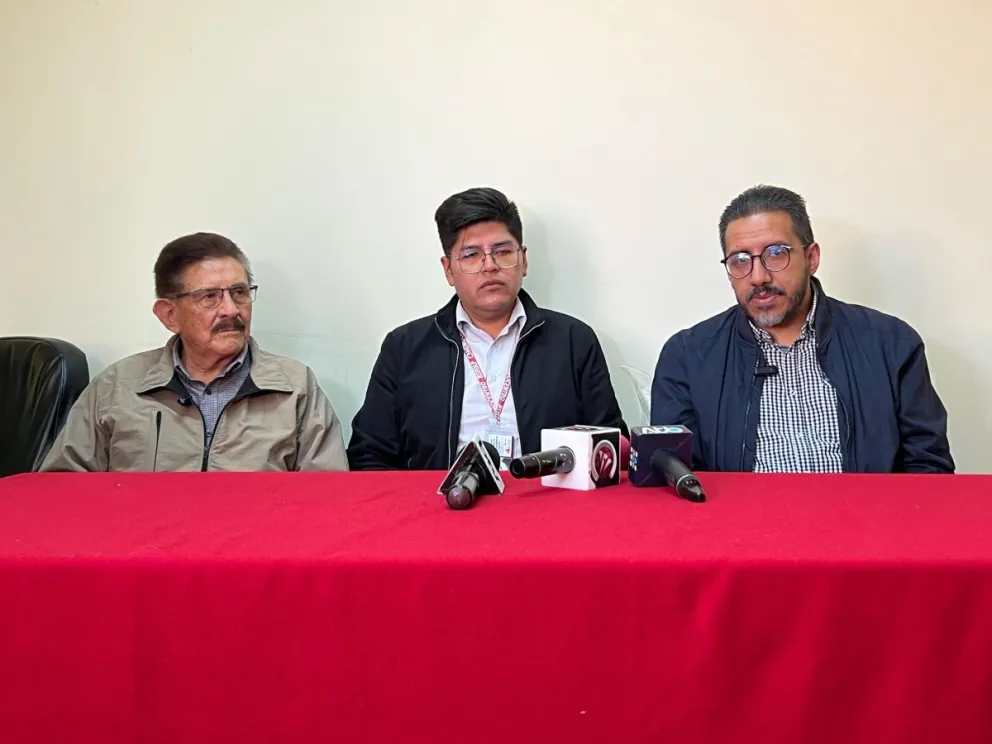 Autoridades departamentales de salud hoy en conferencia de prensa. Foto: GADLP