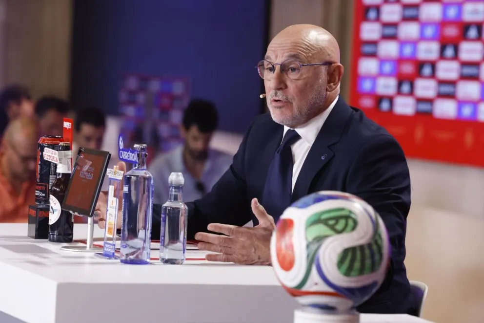 El seleccionador español, Luis de la Fuente, da la lista de convocados para el Mundial de 2026. Foto: EFE