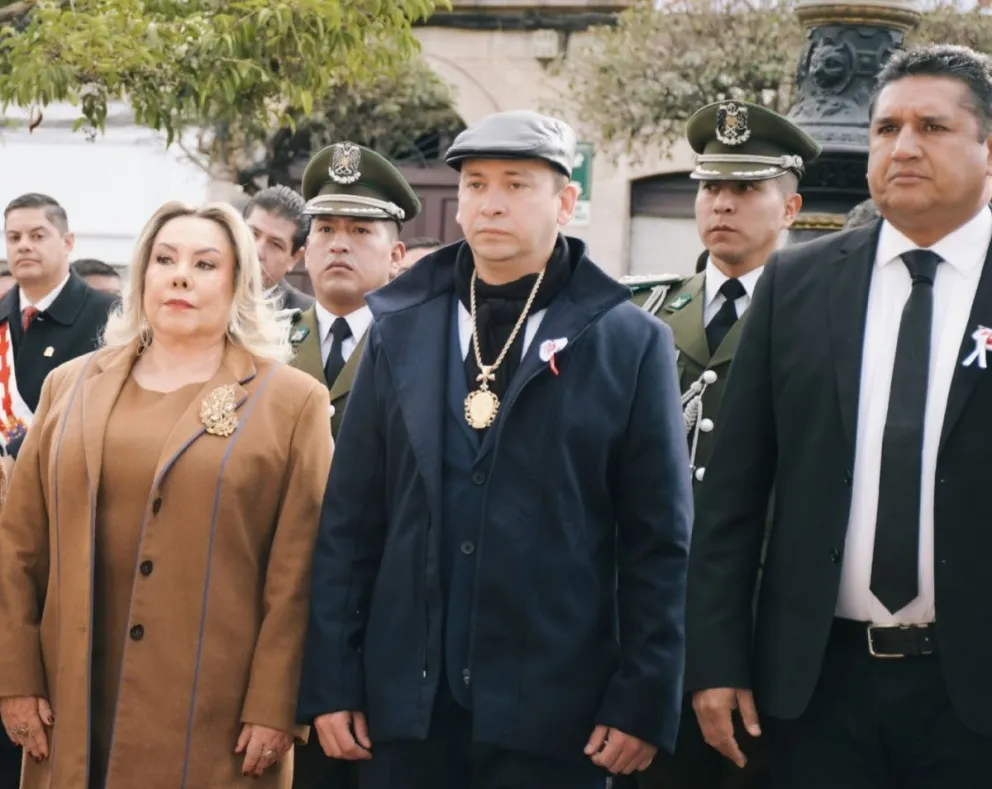 El presidente del TSJ, Romer Saucedo (centro), junto a otras autoridades. Foto: TSJ