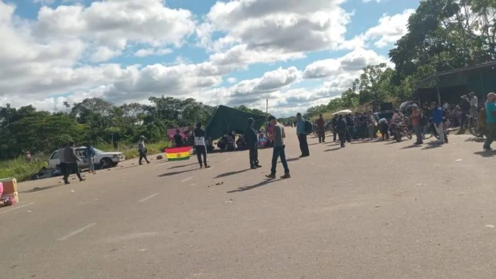 El bloqueo en San Germán, Santa Cruz. Foto: ABC