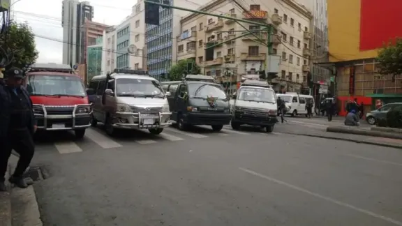 Choferes del departamento de La Paz declaran paro indefinido a partir de las cero horas del miércoles