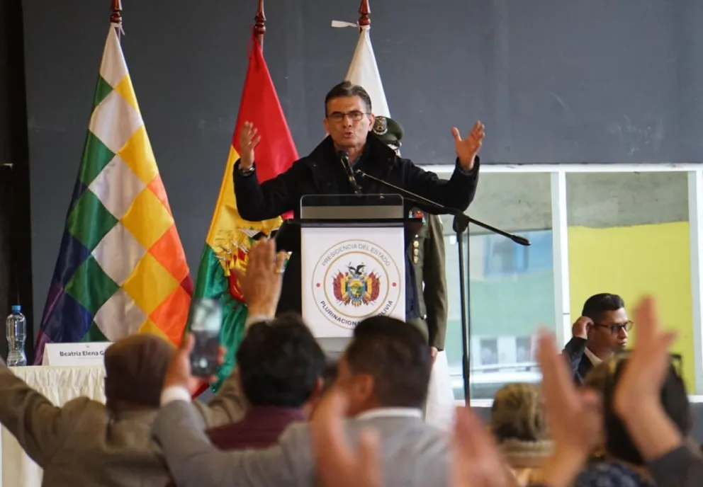 El presidente, Rodrigo Paz, clausuró la primera reunión del Consejo Económico y Social. Foto: APG
