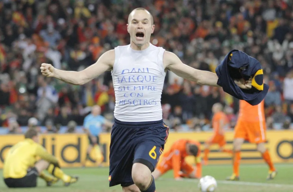  El español Iniesta festeja su gol durante la final de Sudáfrica 2010. Foto: EFE.