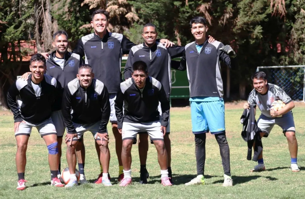 Jugadores de ABB que esta tarde quieren dar la sorpresa ante el CAR. Foto: ABB