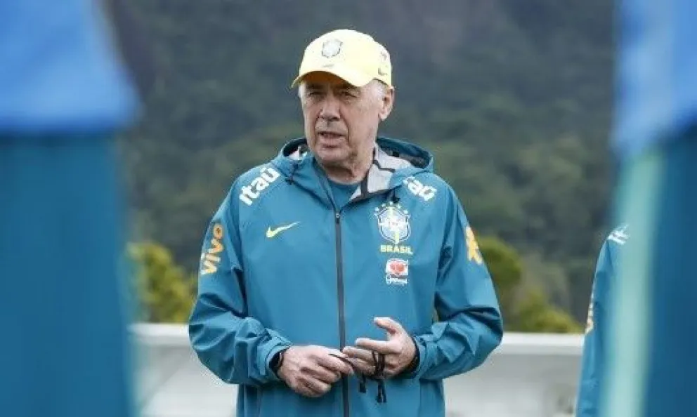 El entrenador de Brasil, el italiano Carlo Ancelotti, durante un entrenamiento en la Granja Comary, en Teresópolis. Foto: CBF