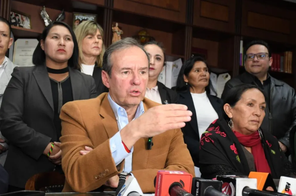 El expresidente, Jorge Quiroga, demanda al Gobierno nacional asumir decisiones y garantizar la paz a la población boliviana. Foto: APG