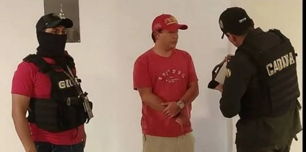 Marcelo Arce, hijo del expresidente Luis Arce, cuando fue detenido en marzo. Foto archivo
