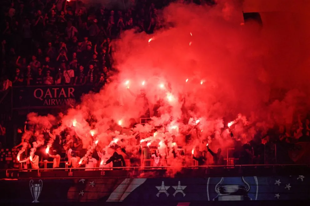 Los festejos de los hinchas del PSG. Foto: EFE.