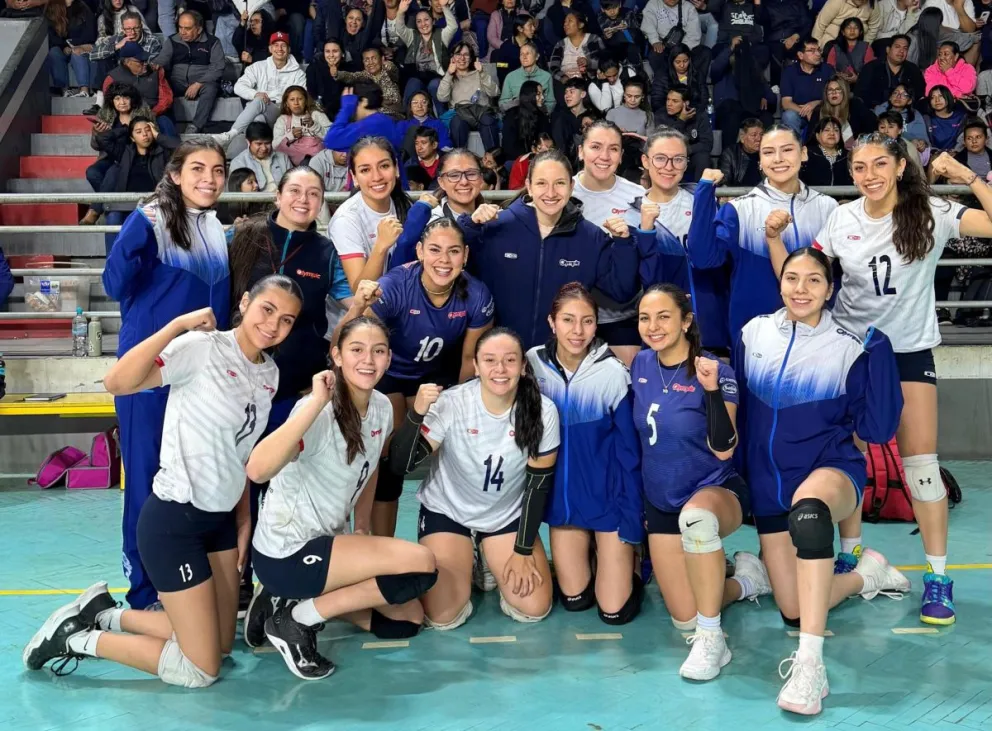 Las jugadores de Olympic celebran su triunfo sobre Albert Einstein. Foto: Club Olympic.