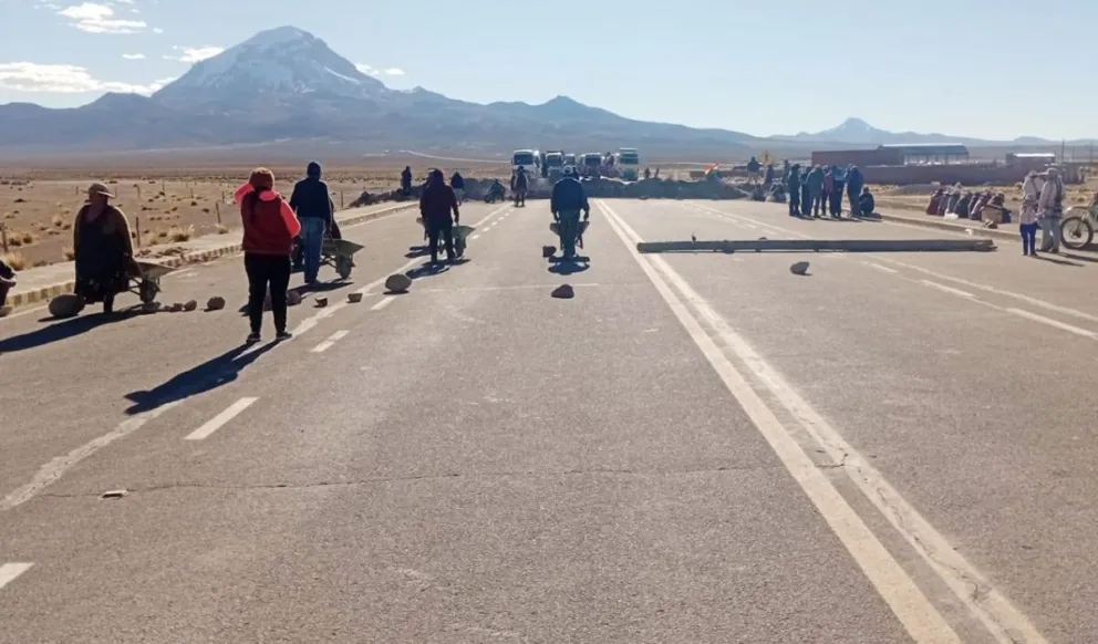 Inician bloqueo en Tambo Quemado-Cosapa. Foto: RKC
