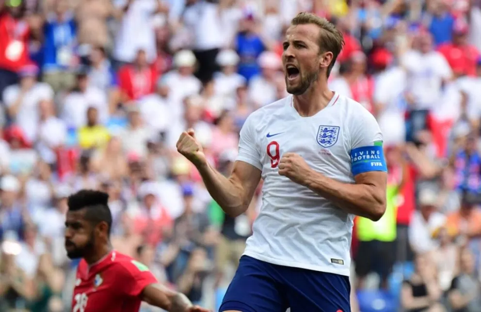 Harry Kane celebra uno de los tres goles que le convirtió a Panamá en la fase de grupos de Rusia 2018.