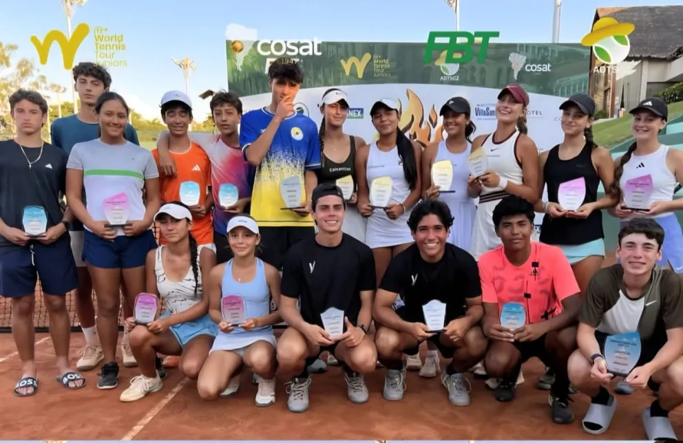 Los premiados del torneo cruceño. Foto: ADTSCZ.
