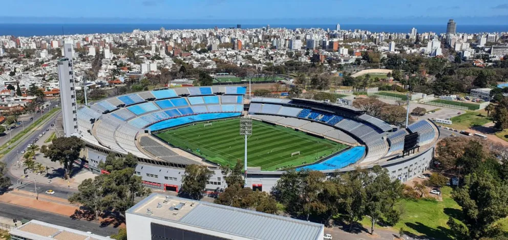 Vista aérea del Estadio Centenario, en Montevideo, donde se inauguró el primer Mundial. Foto: EFE