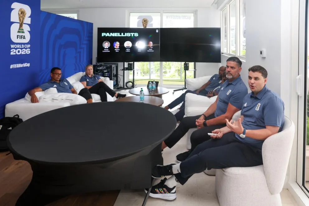 Miembros del Grupo de Estudios Técnicos (TSG) de la FIFA para el Mundial 2026. Foto: EFE.