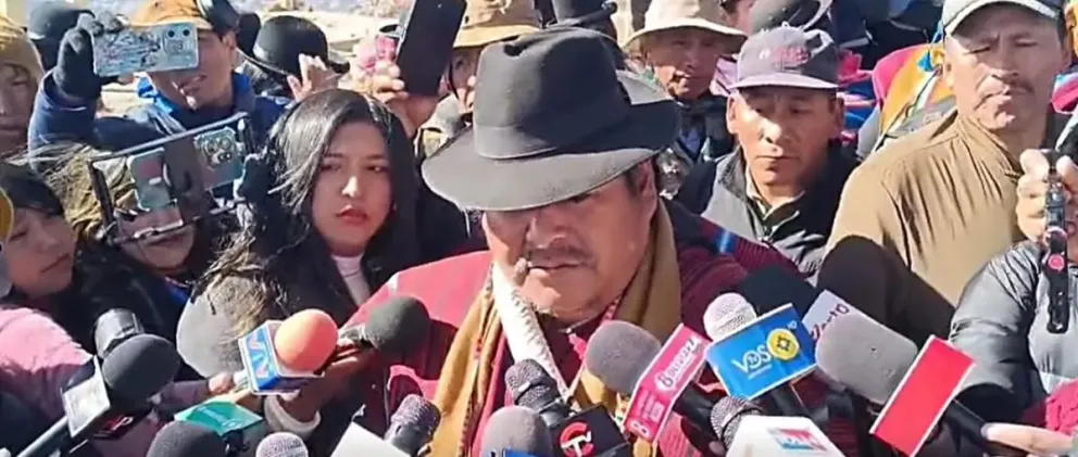 El máximo dirigente de las Federación de Campesinos Túpac Katari, Vicente Salazar, fue liberado. Foto: Unitel
