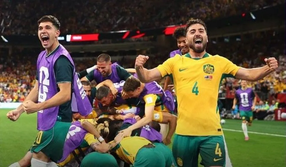 Los jugadores de Australia festejan su triunfo sobre Turquía. Crédito. FIFA