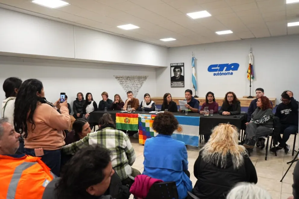 Conferencia en la que anuncian la "misión". Foto: La Izquierda Diario 