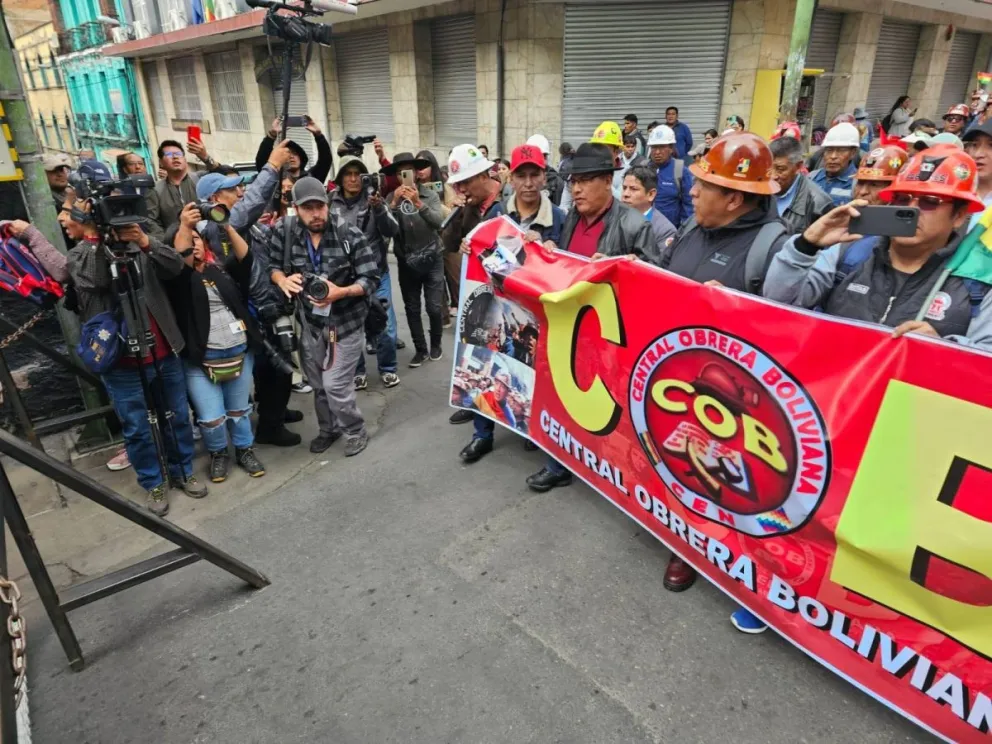 La cúpula cobista en una anterior movilización. Foto: COB 
